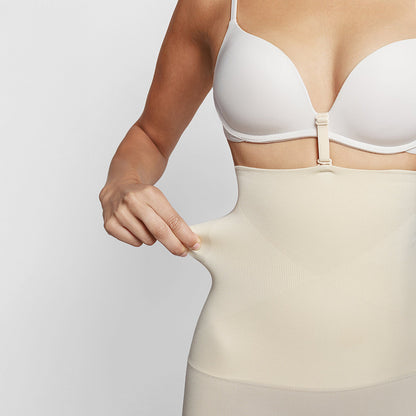 Alessia™ Sculpt & Lift – Bešavni Steznik za Struk i Podizanje Stražnjice