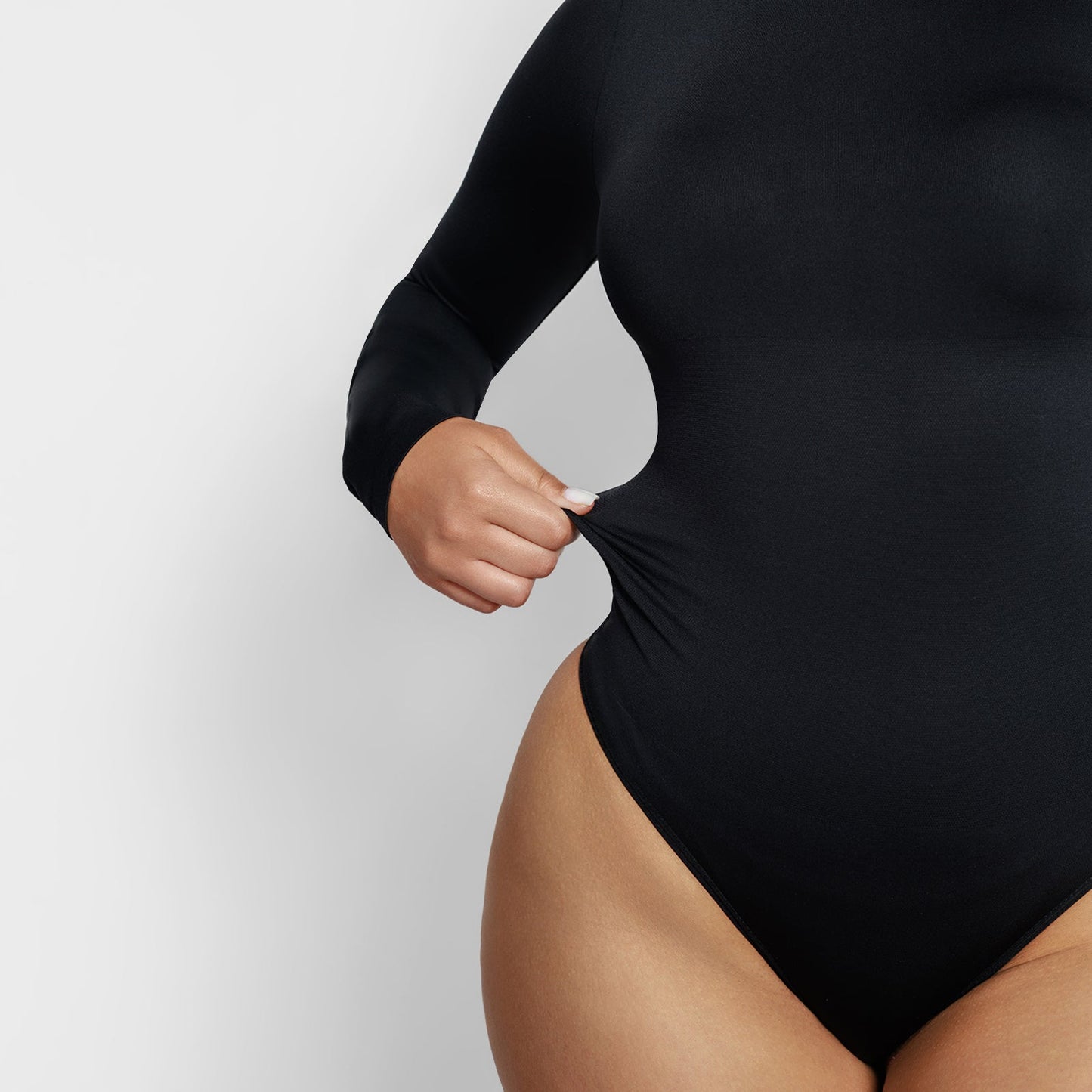 Sara Tanga Bodi uz Vrat Koji Oblikuje Tijelo